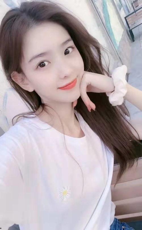 网红小雪吃瓜照片高清,高清照片揭秘幕后故事